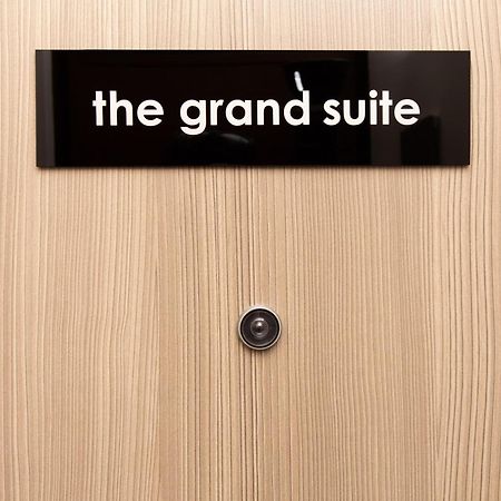 Downtown Luxury Boutique Suites - The Grand Suite 塞萨洛尼基 外观 照片